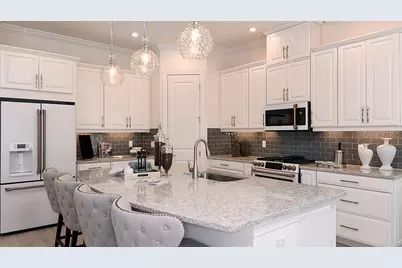 3208 Vicenza Court, Bradenton, FL 34211 - Photo 2