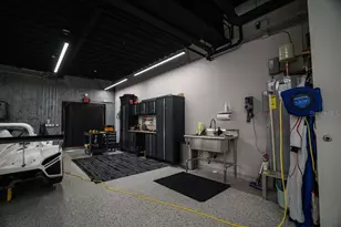 7045 N Tamiami Trl, Sarasota, FL 34243 - Photo 14