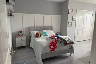 2431 Midnight Pearl Dr, Sarasota, FL 34240 - Photo 20