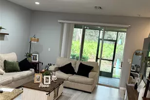 2431 Midnight Pearl Dr, Sarasota, FL 34240 - Photo 6