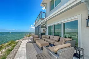 723 Key Royale Dr, Holmes Beach, FL 34217 - Photo 58