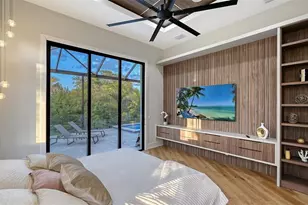 413 Island Cir, Sarasota, FL 34242 - Photo 18