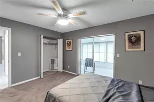 702 Huxley Pl, Sun City Center, FL 33573 - Photo 14