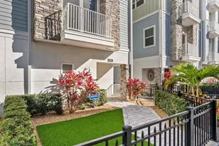 508 Laurel Pk Dr, Sarasota, FL 34236 - Photo 2