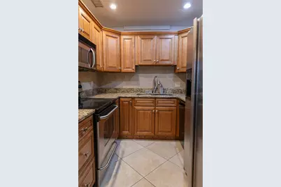 4805 Rilma Avenue #106, Sarasota, FL 34234 - Photo 20