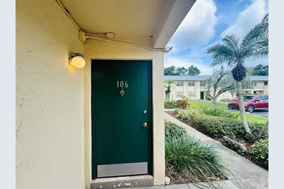 4805 Rilma Avenue #106, Sarasota, FL 34234 - Photo 2