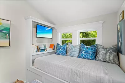 217 9th Street E, Bradenton, FL 34208 - Photo 16