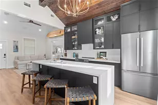 217 9th St E, Bradenton, FL 34208 - Photo 8