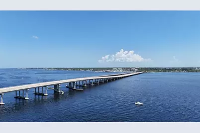 217 9th Street E, Bradenton, FL 34208 - Photo 28