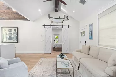 217 9th Street E, Bradenton, FL 34208 - Photo 6