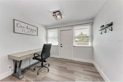 339 Suwanee Avenue, Sarasota, FL 34243 - Photo 8