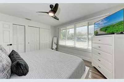 339 Suwanee Avenue, Sarasota, FL 34243 - Photo 12