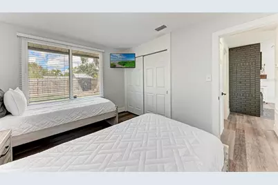 339 Suwanee Avenue, Sarasota, FL 34243 - Photo 14