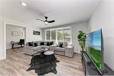 339 Suwanee Avenue, Sarasota, FL 34243 - Photo 4