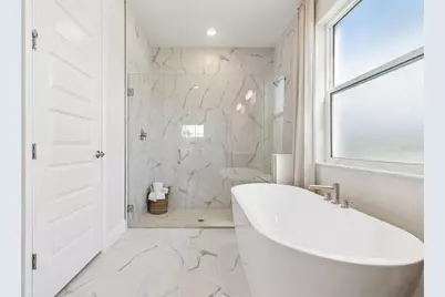 9670 Crystal Isles Circle, Sarasota, FL 34241 - Photo 20
