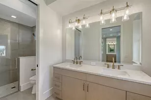 558 Venice Ln, Sarasota, FL 34242 - Photo 52