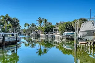 558 Venice Ln, Sarasota, FL 34242 - Photo 78