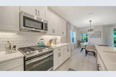 2550 Wild Cherry Path, Sarasota, FL 34240 - Photo 16