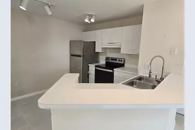 850 S Tamiami Trail #506, Sarasota, FL 34236 - Photo 12