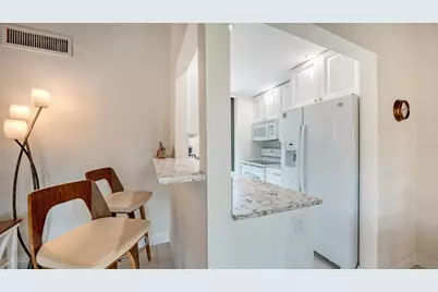 218 Pass Key Road #218, Sarasota, FL 34242 - Photo 12