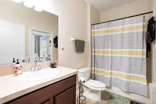 914 Peregrine Hill Pl, Ruskin, FL 33570 - Photo 14