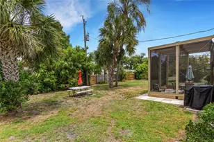 3174 Regatta Cir, Sarasota, FL 34231 - Photo 24