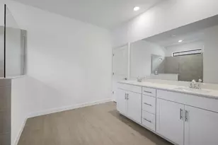 19232 Gentry Pl, Estero, FL 33928 - Photo 12