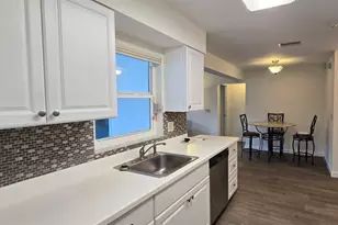 3801 Kingston Blvd, Sarasota, FL 34238 - Photo 8