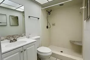 731 Manatee Ave, Holmes Beach, FL 34217 - Photo 20