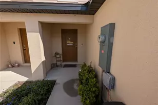 1556 Wynford Cir, Tavares, FL 32778 - Photo 2