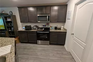 1556 Wynford Cir, Tavares, FL 32778 - Photo 8