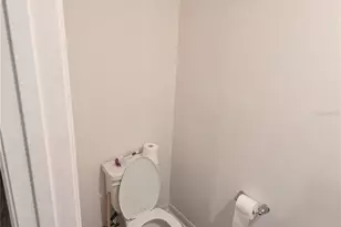 1556 Wynford Cir, Tavares, FL 32778 - Photo 14