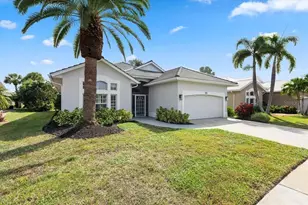 700 Silk Oak Dr, Venice, FL 34293 - Photo 2