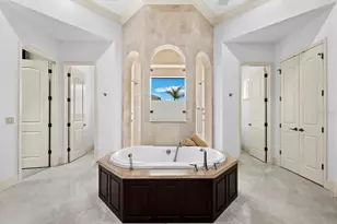3129 Founders Club Dr, Sarasota, FL 34240 - Photo 30
