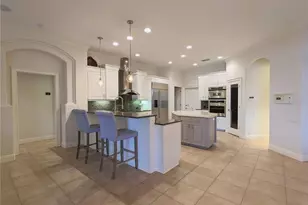 7460 Paurotis Ct, Sarasota, FL 34241 - Photo 12