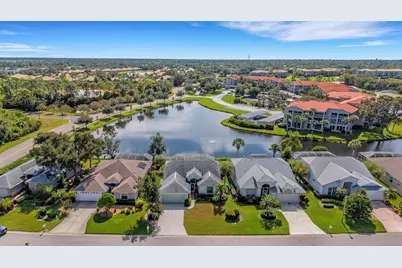 8976 Whitemarsh Avenue, Sarasota, FL 34238 - Photo 10