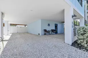 9470 Colony Dr, North Fort Myers, FL 33917 - Photo 8
