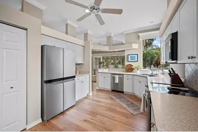 542 Misty Pine Drive, Venice, FL 34292 - Photo 12