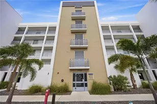 1703 N Tamiami Trl, Sarasota, FL 34234 - Photo 2