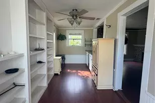 814 26th St W, Bradenton, FL 34205 - Photo 2