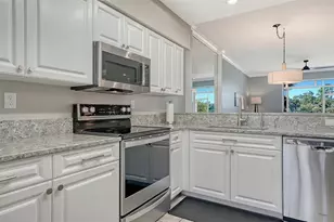 9641 Castle Point Dr, Sarasota, FL 34238 - Photo 18