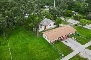 902 27th St E, Bradenton, FL 34208 - Photo 8