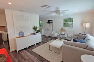 3419 Chapel Dr, Sarasota, FL 34234 - Photo 4