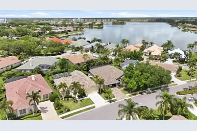 8412 Misty Morning Court, Lakewood Ranch, FL 34202 - Photo 16