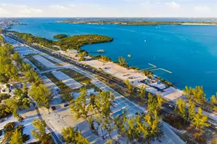 815 Bayport Wy, Longboat Key, FL 34228 - Photo 54