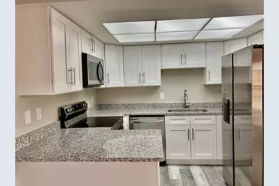 5008 Manatee Avenue W #2, Bradenton, FL 34209 - Photo 4