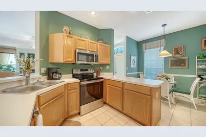 4905 Thames Lane, Sarasota, FL 34238 - Photo 10