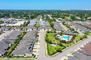 3693 Divot Ln, Sarasota, FL 34232 - Photo 38