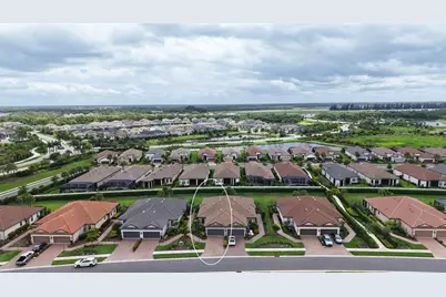 10089 Morning Mist Ln Lane, Sarasota, FL 34241 - Photo 4