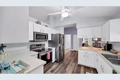 5219 Inverness Drive, Sarasota, FL 34243 - Photo 4